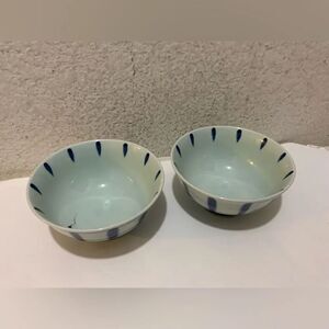 Japanese Arita Yaki Rice Bowl Porcelain Light Blue Strips  Hand Print 14oz G11